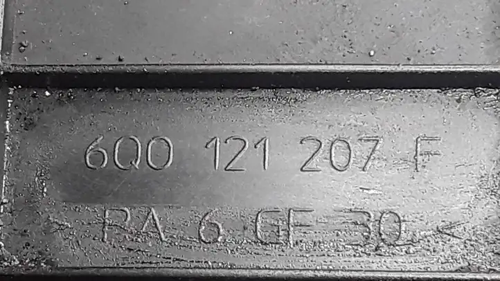 Volkswagen Polo (2001 - 2005) 6Q0121207F Дифузор радиатора — фото 2