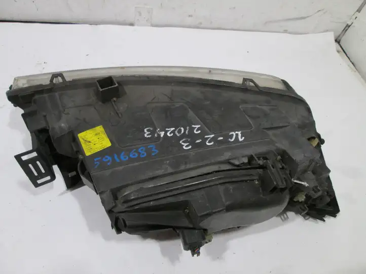 Ford Mondeo Mk III (2000 - 2007) 1S7113005BK Передняя фара — фото 3