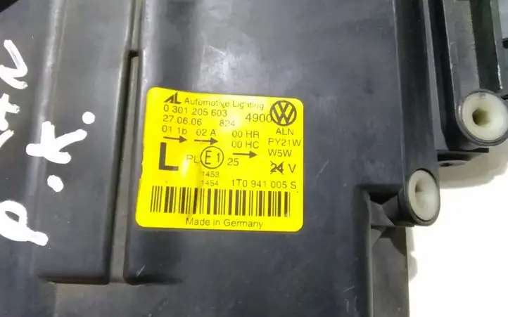 Volkswagen Touran I (2003 - 2010) 1T0941005S Передняя фара — фото 6