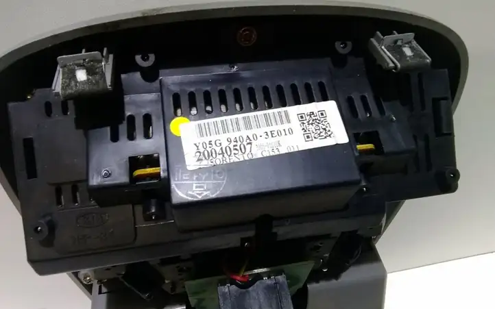 Kia Sorento (2002 - 2006) 940A03E010 Передняя подсветка — фото 3