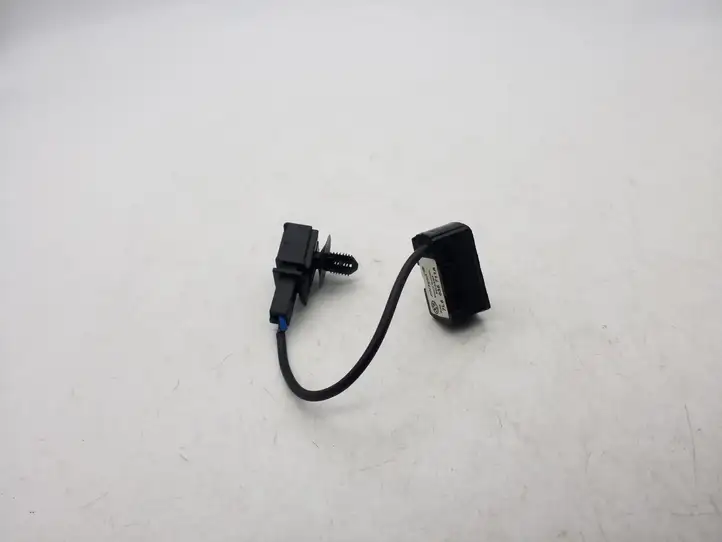 Volkswagen Touareg I (2002 - 2010) 7L6035711A Микрофон (Bluetooth / телефон) — фото 2
