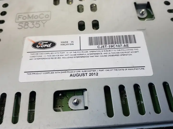 Ford Escape III (2013 - 2019) CJ5T19C107AE Магнитола / мультимедийная система — фото 3