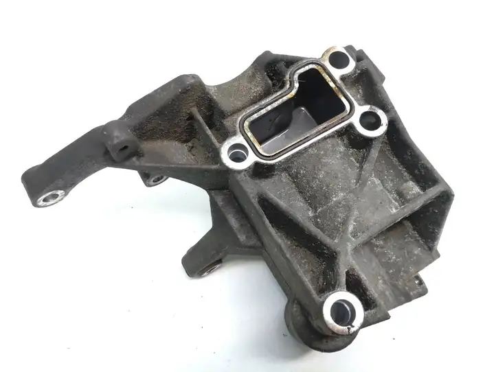 Audi A6 Allroad C6 (2006 - 2008) 05914569A Кронштейн насоса ГУР — фото 2