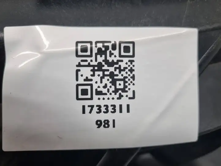 Porsche Taycan 9J1 (2019 - ) 9J0807126 Кронштейн заднего бампера — фото 7