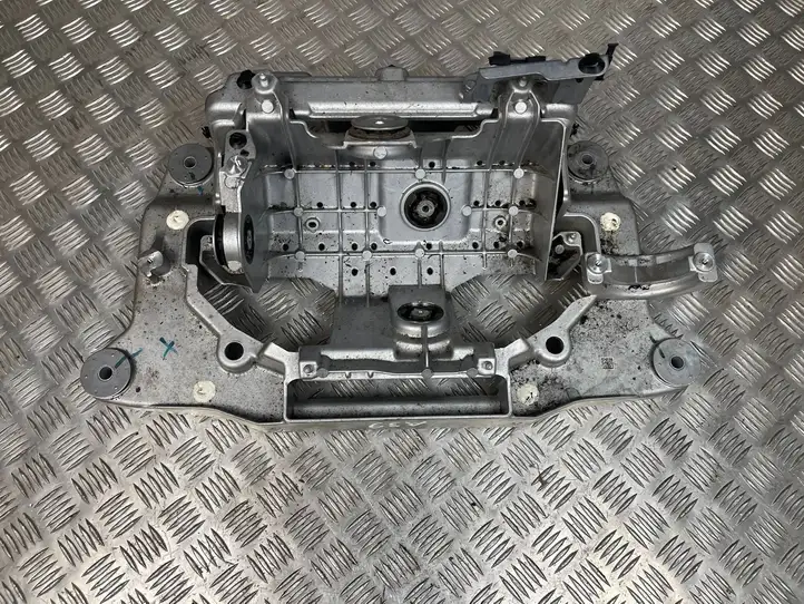 BMW i4 (2021 - ) 5A27093 Кронштейн компрессора кондиционера воздуха — фото 4