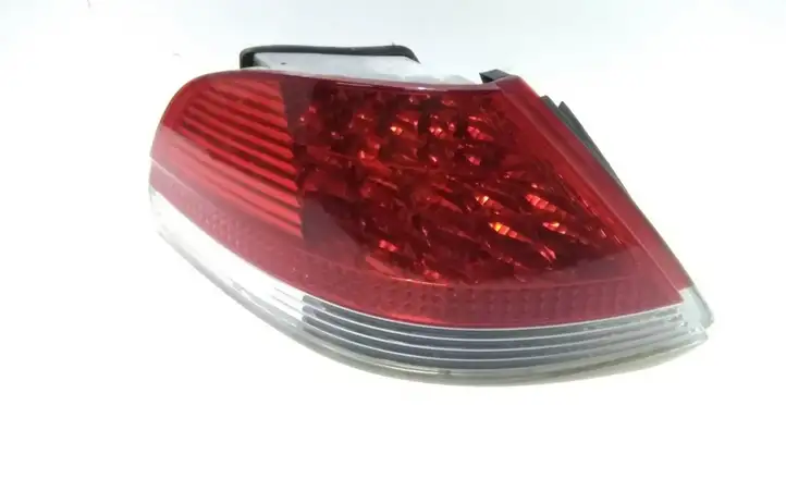 BMW 7 E65 E66 (2001 - 2008) Задний фонарь в кузове — фото 1