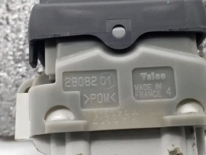 Renault Megane II (2002 - 2005) 2808201 Блок кнопок стеклоподъемников — фото 3