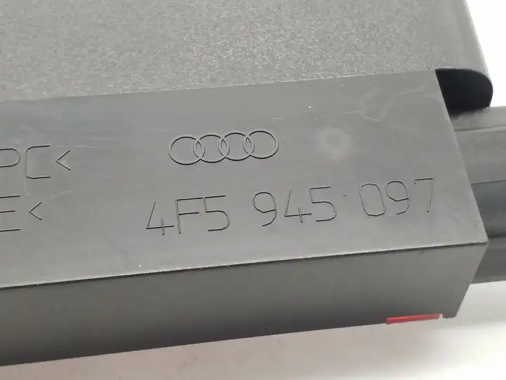 Audi A6 S6 C6 4F (2008 - 2011) 4F5945097 Дополнительный стоп фонарь — фото 3