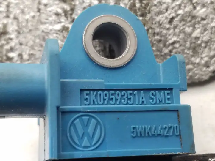 Volkswagen Jetta VI (2011 - 2018) 5K0959351A Датчик удара SRS — фото 3