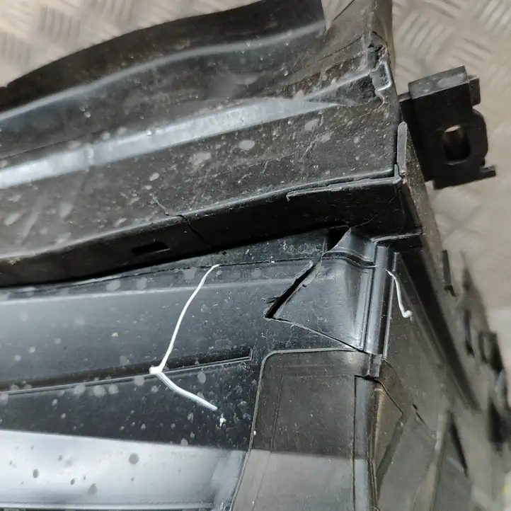 Peugeot 3008 III (2023 - ) 9842678180 Детали воздухозаборника — фото 8