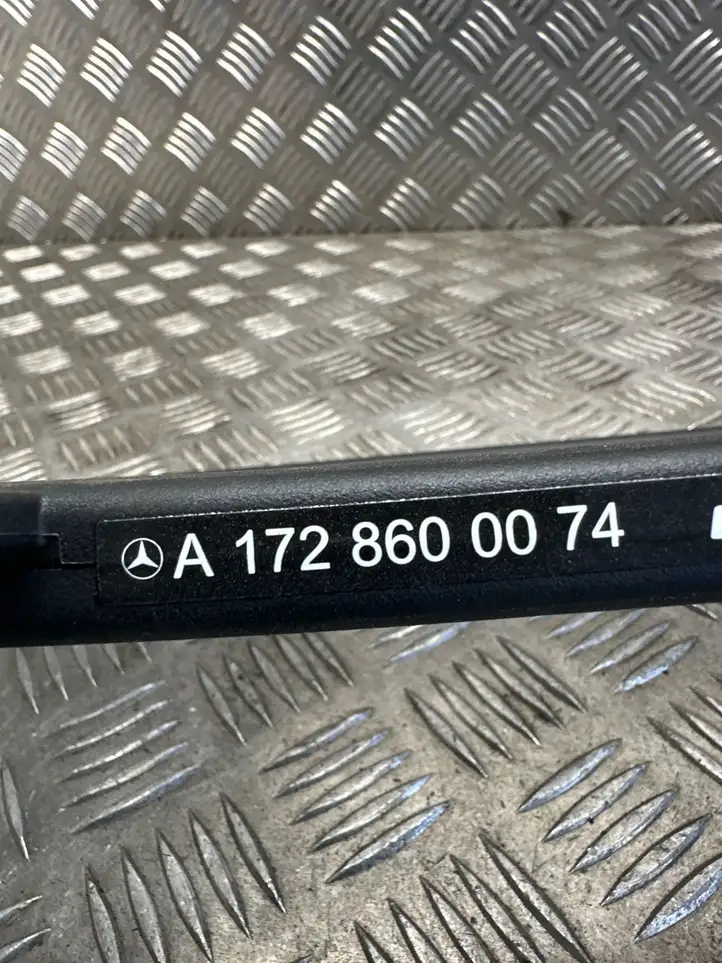 Mercedes-Benz SLK R172 (2011 - 2017) A1728600074 Воздушный дефлектор — фото 3