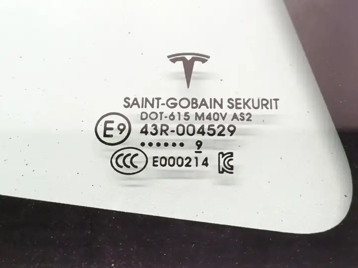 Tesla Model 3 (2017 - 2023) 1080706-00-H Заднее боковое стекло — фото 2