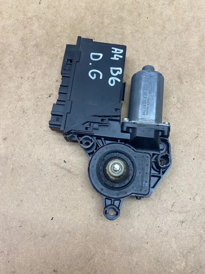 Audi A4 S4 B6 8E 8H (2000 - 2006) 8E0959802A Стеклоподъемник задней двери — фото 2