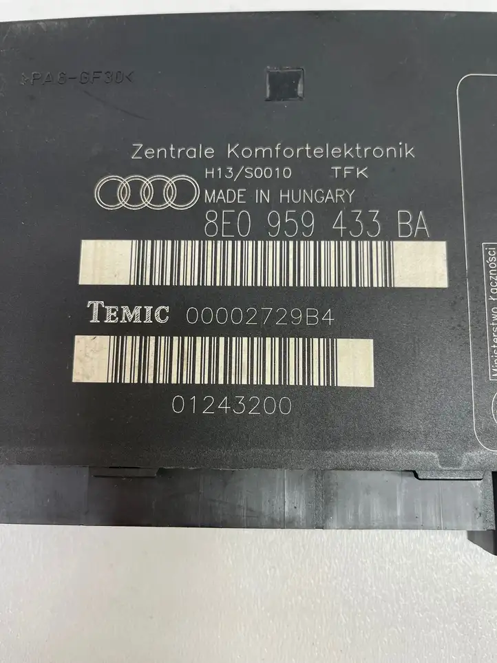 Audi A4 S4 B6 8E 8H (2000 - 2006) 8E0959433BA Модуль комфорта — фото 5