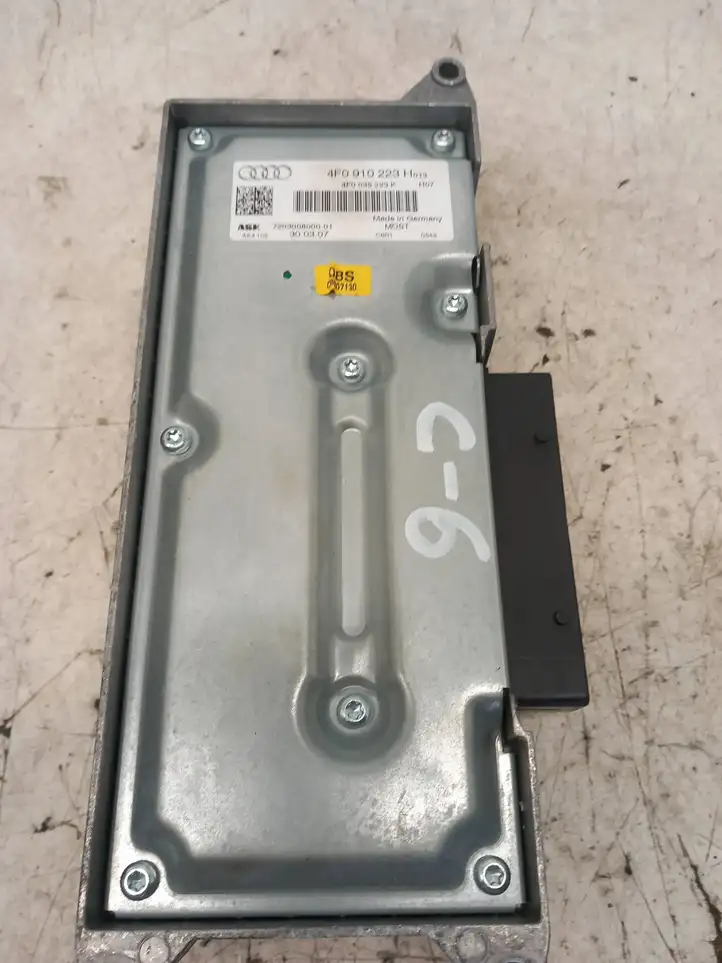 Audi A6 S6 C6 4F (2004 - 2008) 4F0035223K Усилитель звука — фото 2