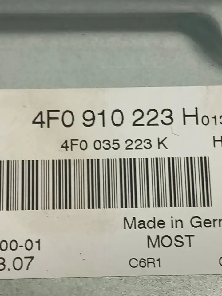 Audi A6 S6 C6 4F (2004 - 2008) 4F0035223K Усилитель звука — фото 3