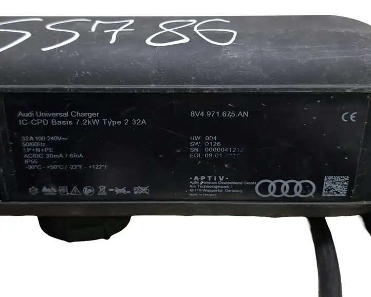 Audi e-tron (2018 - ) 8V4971675AN Кабель для зарядки электромобилей — фото 7