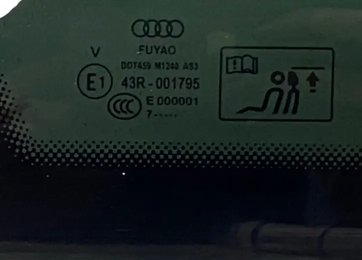 Audi A4 S4 B9 (2015 - 2019) 8W9845297G Заднее боковое стекло — фото 5