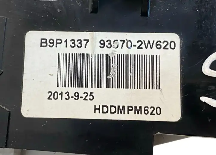 Hyundai Santa Fe (2012 - 2015) 935702W620 Блок кнопок стеклоподъемников — фото 6