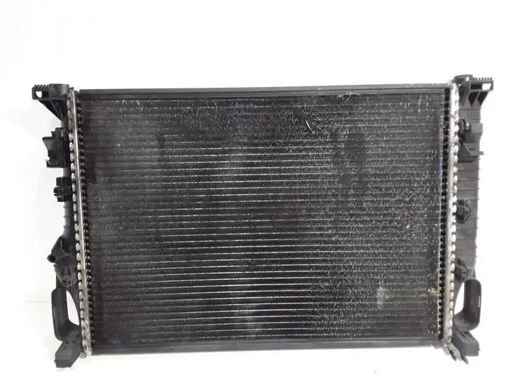 Mercedes-Benz CLS C219 (2003 - 2011) 2115000102 Радиатор охлаждающей жидкости двигателя — фото 3