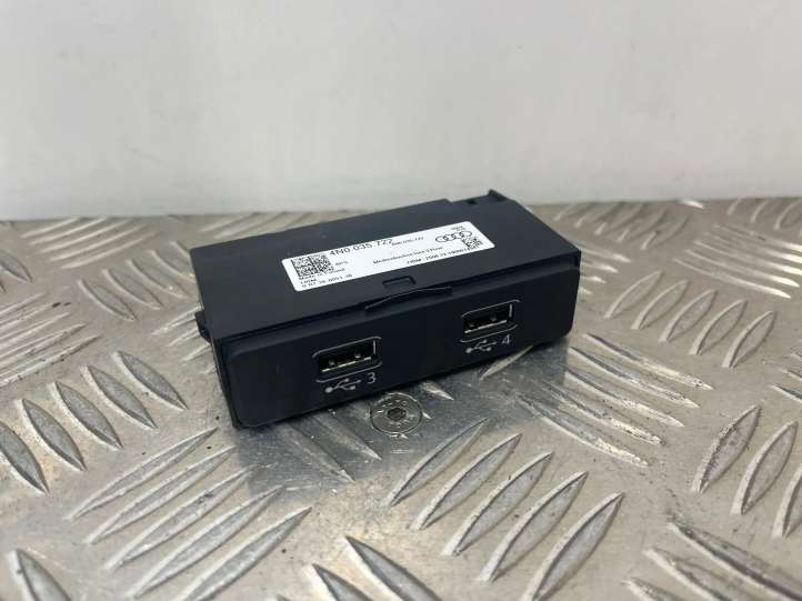 4N0035722 Audi A6 S6 C8 4K USB jungtis