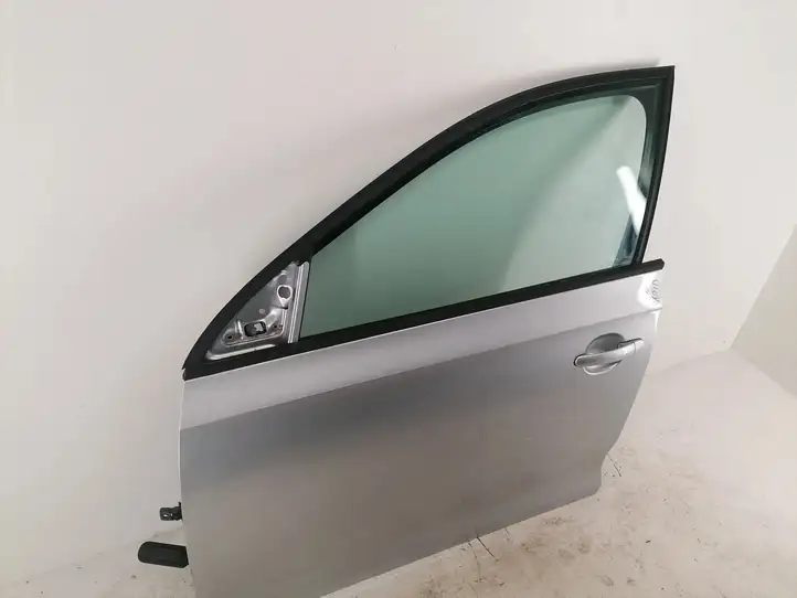 Skoda Rapid (NH) (2012 - 2019) Дверь — фото 4
