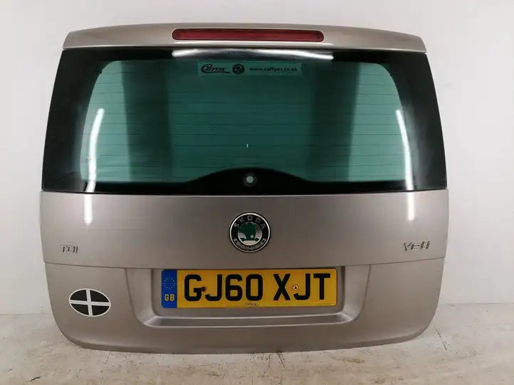 Skoda Yeti (5L) (2009 - 2012) Крышка багажника — фото 1