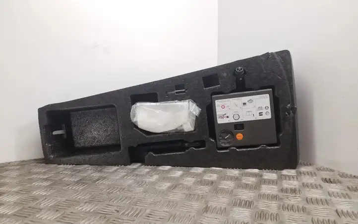 Seat Leon (5F) (2012 - 2019) 5F0012109A Ящик для инструментов — фото 1