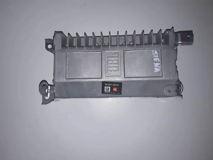Toyota Sienna XL30 III (2011 - 2020) 8628008031 Усилитель звука — фото 1