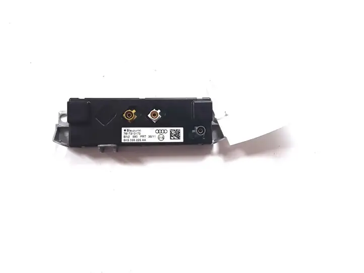 Audi A4 S4 B8 8K (2007 - 2011) 8K5035225AA Усилитель антенны — фото 1