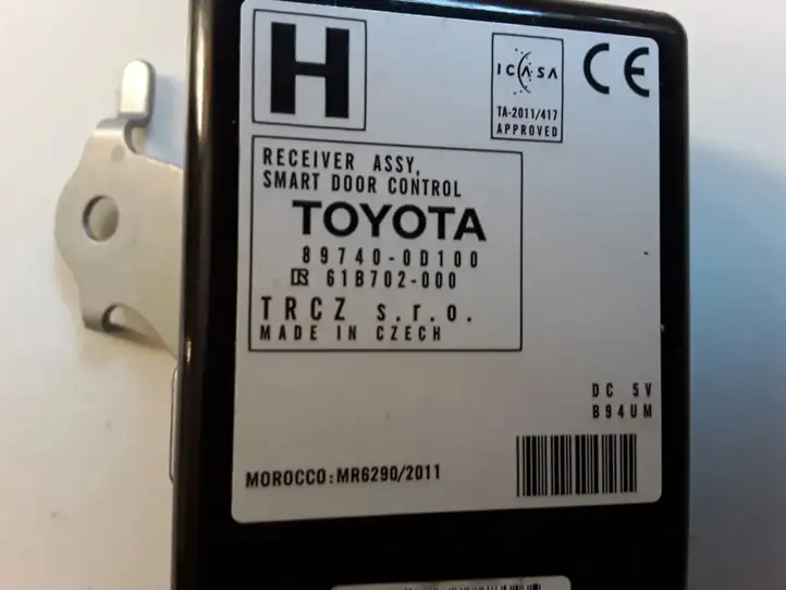 Toyota Yaris (2014 - 2019) 897400D100 Прочие блоки управления — фото 3