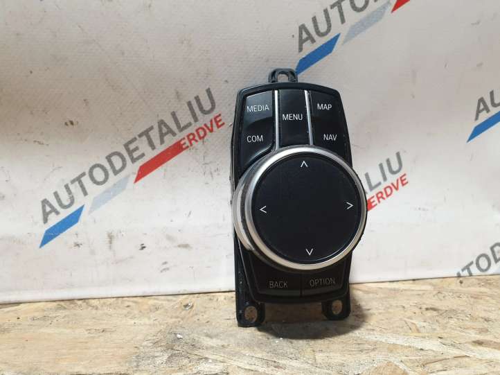 9490069 BMW i3 Multimedijos kontroleris