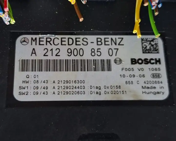 Mercedes-Benz E W212 (2009 - 2016) A2129008507 Блок предохранителей — фото 6