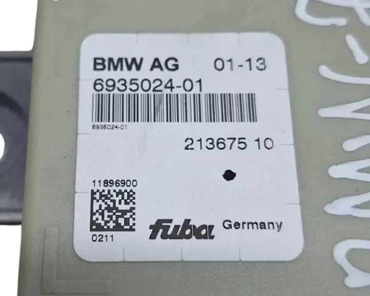 BMW 7 F01 (2008 - 2016) 693502401 Усилитель антенны — фото 5