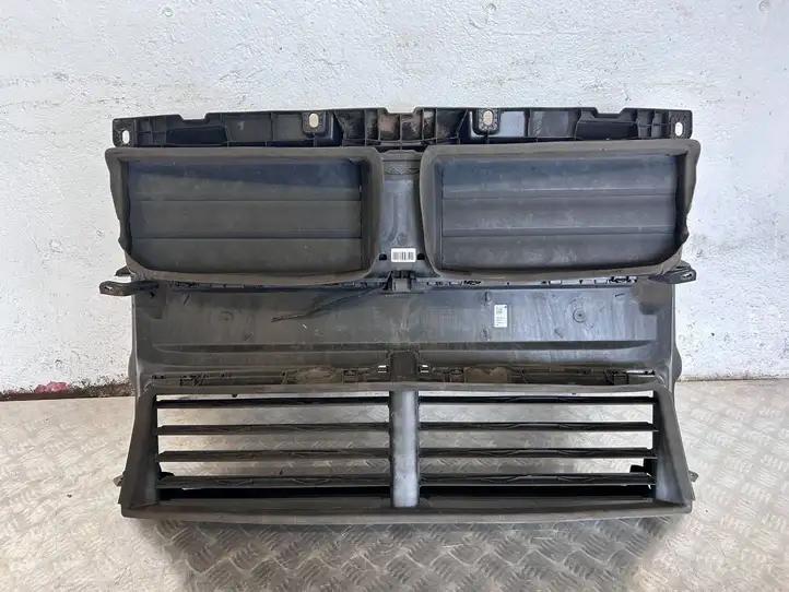 BMW X1 F48 F49 (2015 - 2022) 5174187798 Дефлектор воздуха — фото 1