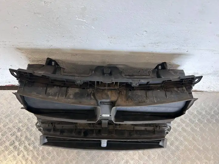 BMW X1 F48 F49 (2015 - 2022) 5174187798 Дефлектор воздуха — фото 13