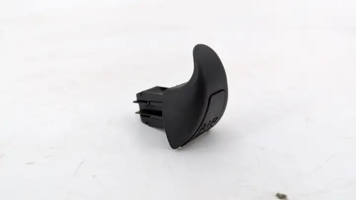 Ford Fiesta (2013 - 2017) Крюк — фото 1