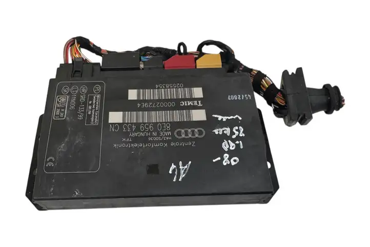 Audi A4 S4 B7 8E 8H (2004 - 2009) 8E0959433CN Модуль комфорта — фото 2