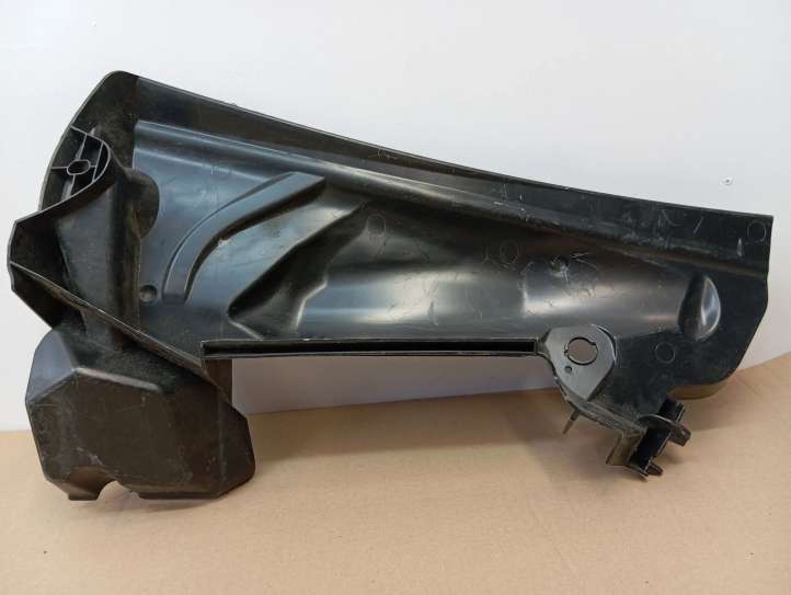 8062259 BMW M4 F82 F83 Kita variklio skyriaus detalė