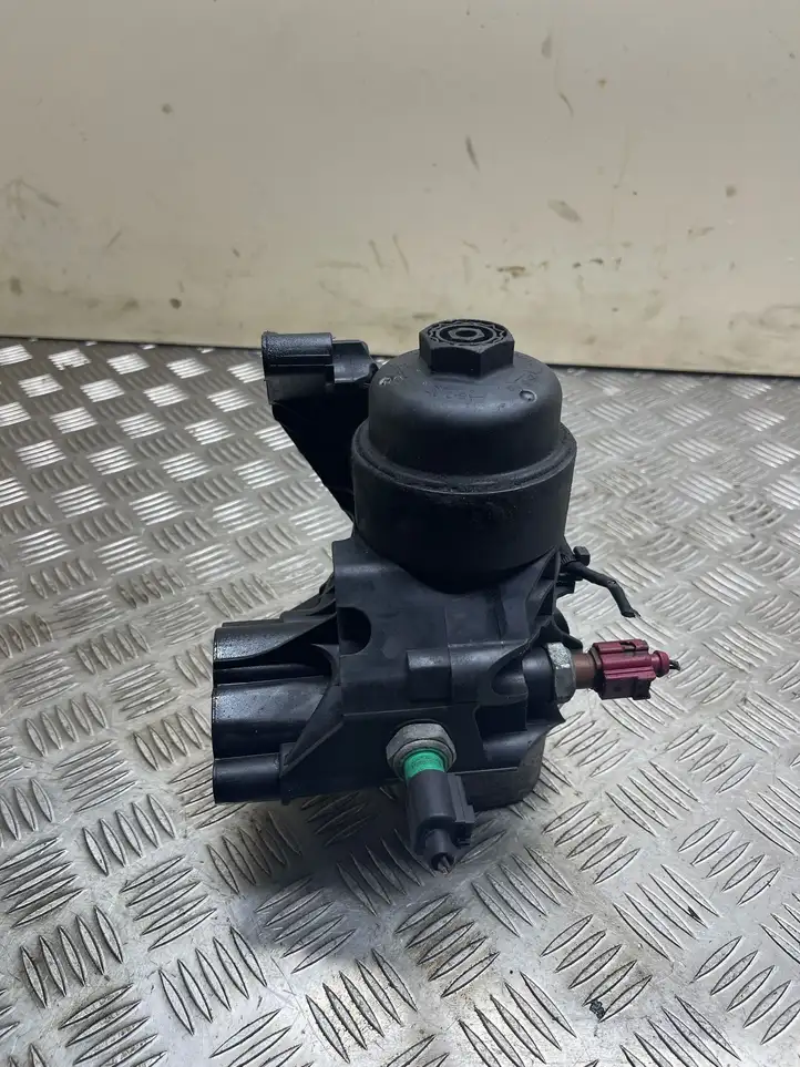 Volkswagen Jetta VI (2011 - 2018) 03N117021 Кронштейн масляного фильтра — фото 4