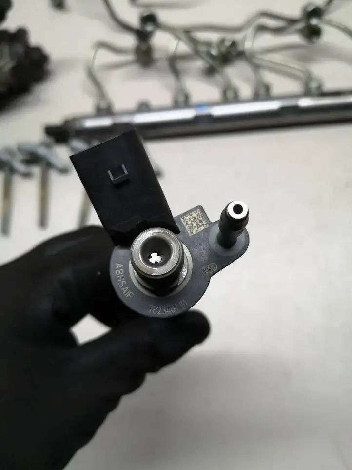 BMW 5 F10 F11 (2009 - 2016) 0445010638 Комплект системы впрыска — фото 14
