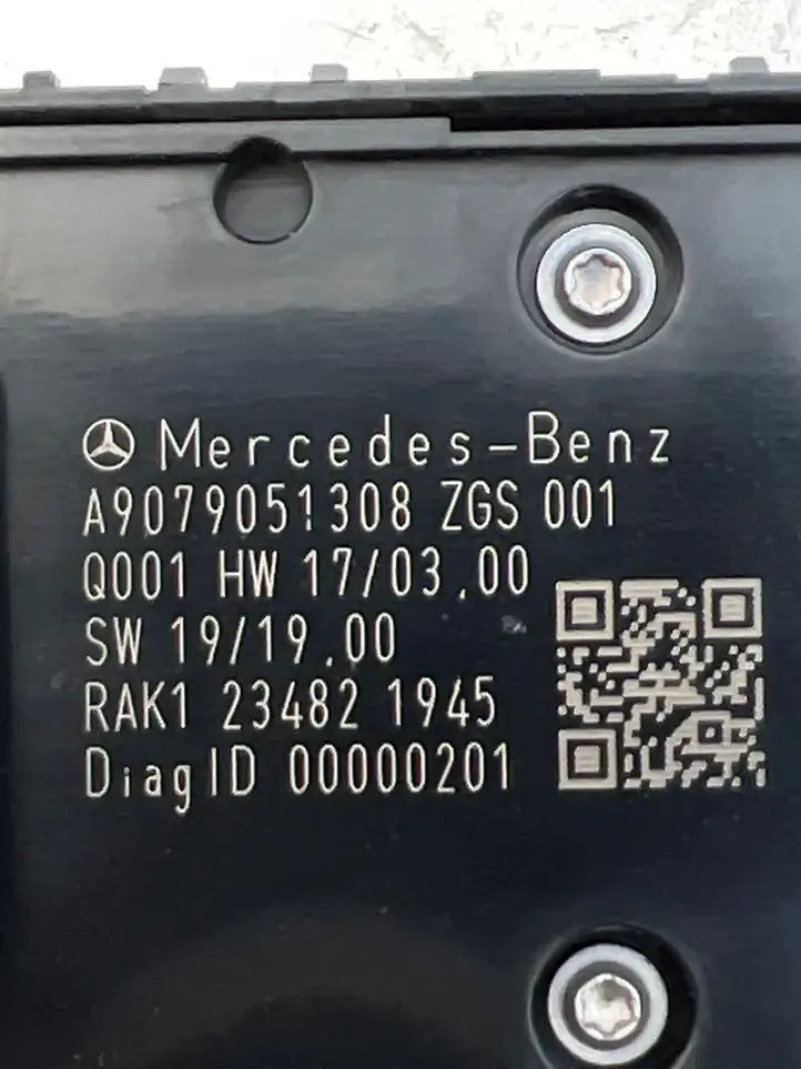 Mercedes-Benz Sprinter W907 W910 (2018 - ) A9079051308 Блок кнопок стеклоподъемников — фото 8