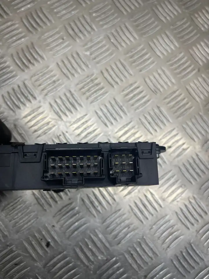 Mercedes-Benz Vito Viano W639 (2003 - 2010) A6394460232 Блок управления раздвижными дверями (ECU) — фото 5