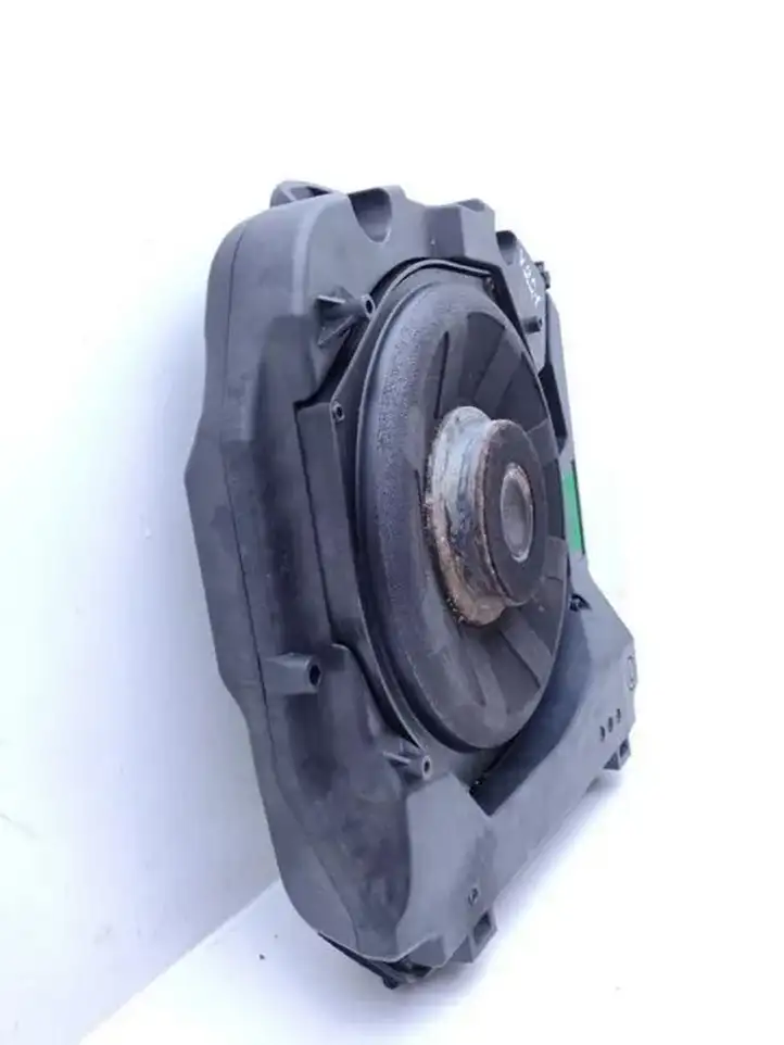 BMW 6 F06 Gran coupe (2012 - 2018) ZL923066903 Твитер передней двери — фото 3