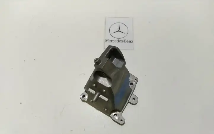 Mercedes-Benz G W461 463 (1989 - 2017) B801611038417 Кронштейн двигателя — фото 2