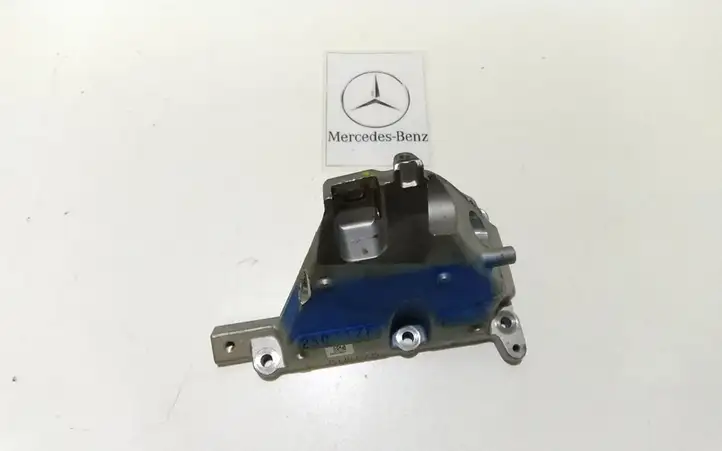Mercedes-Benz G W461 463 (1989 - 2017) B801611038415 Кронштейн двигателя — фото 1