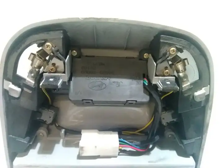 Hyundai Santa Fe (2000 - 2005) 9280026000 Передняя подсветка — фото 4