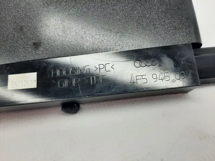 Audi A6 S6 C6 4F (2004 - 2008) 4F59450973C3X13A613A Дополнительный стоп фонарь — фото 2