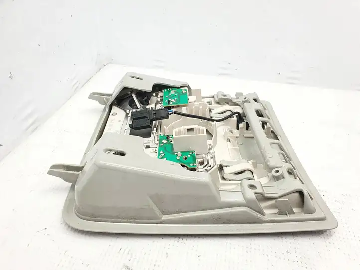 Seat Leon (5F) (2012 - 2019) 5F0947105R Передняя подсветка — фото 2