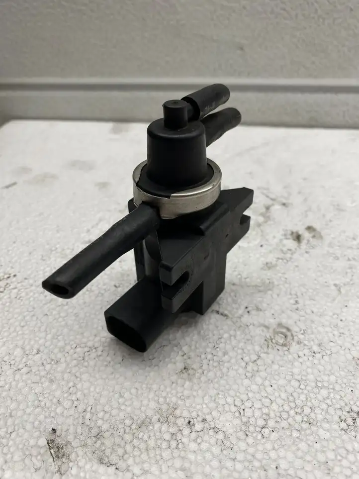 Volkswagen Sharan (2003 - 2010) 1J0906727 Центральный клапан — фото 2